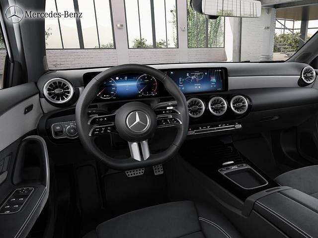 Gebraucht Mercedes A200 Edition 150 PS (110 kW) 2025 Silber Limousine