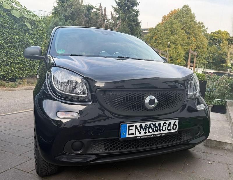 Gebraucht Smart ForFour Passion 71 PS (52 kW) 2017 Schwarz Kleinwagen