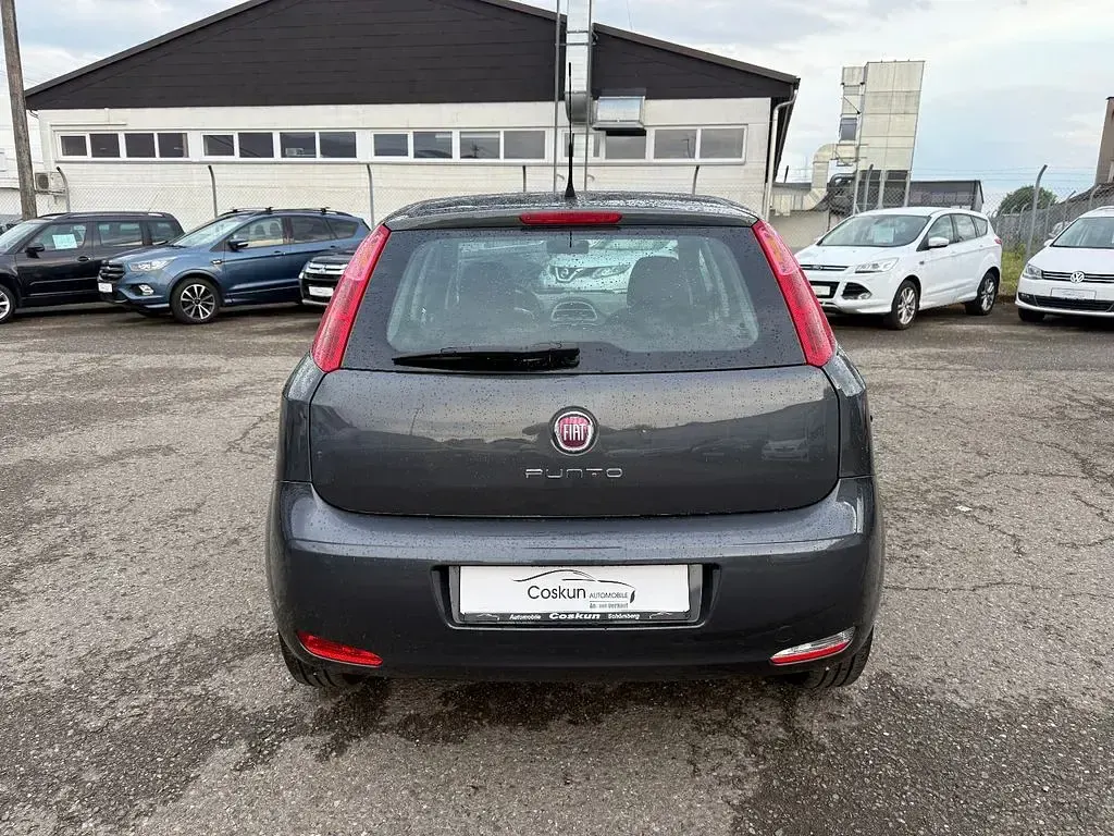 Gebraucht Fiat Punto 69 PS (50 kW) 2016 Grau Kleinwagen