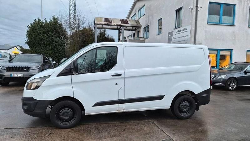 Weiß Gebraucht 2016 Ford Transit Custom Van / Kleinbus | 6.750 € (Superpreis) - Bild 1/4