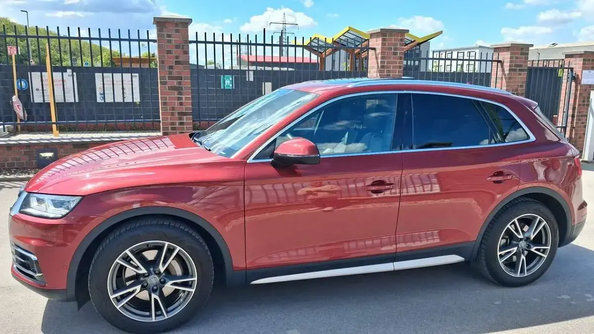 Gebraucht Audi Q5 Design 252 PS (185 kW) 2017 Matadorrot SUV