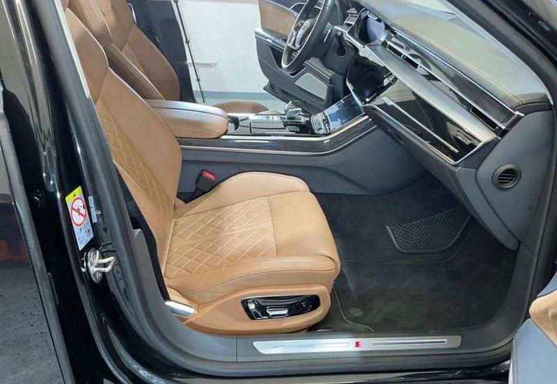 Gebraucht Audi S8 Sport 571 PS (419 kW) 2020 Grau Limousine
