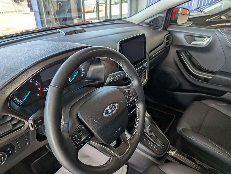 Gebraucht Ford Puma Titanium X 125 PS (91 kW) 2023 Rot SUV