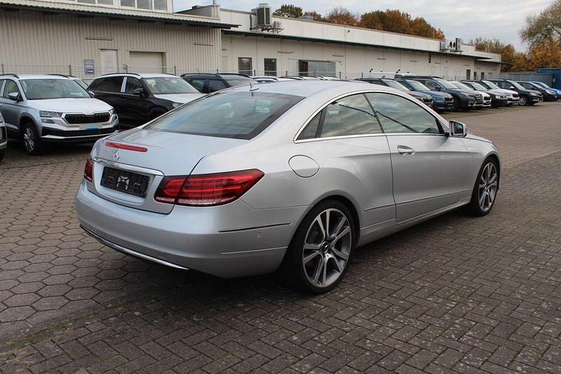 Second-hand Mercedes E200 184 CP (135 kW) 2013 Argintiu Coupe