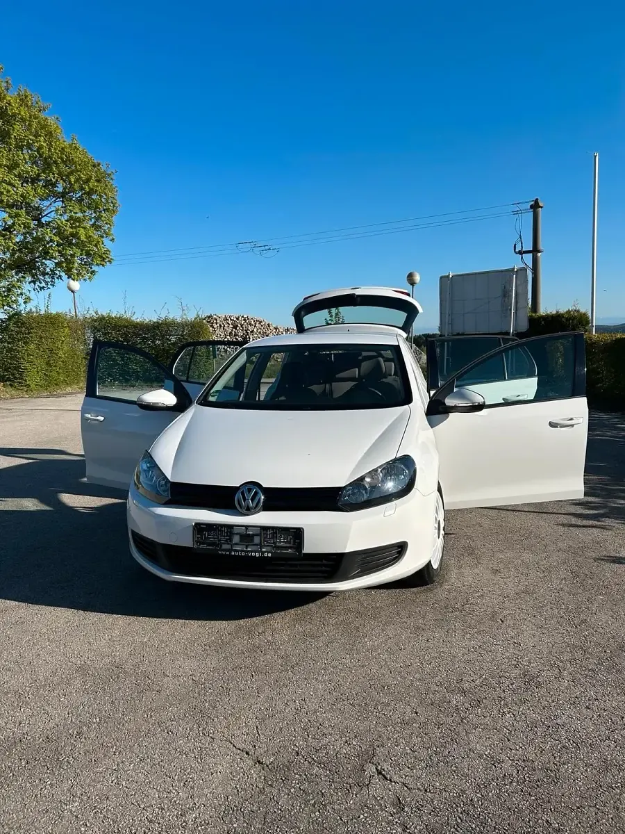 Second-hand VW Golf VII 86 CP (63 kW) 2012 Alb Hatchback