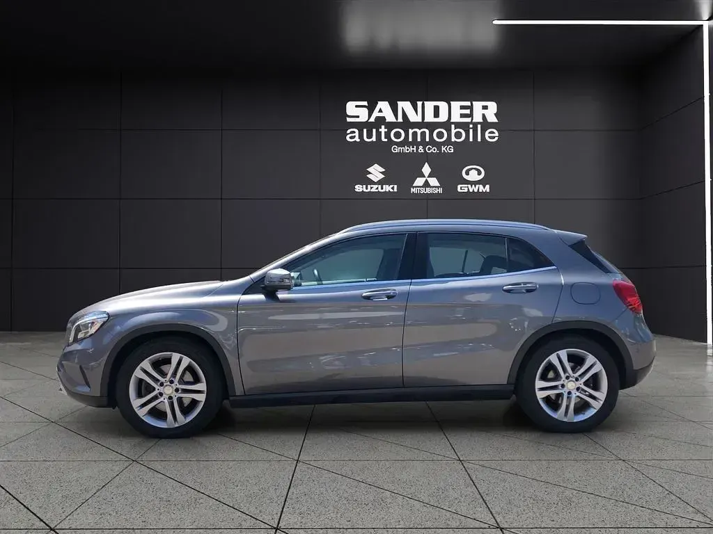 Gebraucht Mercedes GLA250 Urban 211 PS (155 kW) 2014 Grau SUV