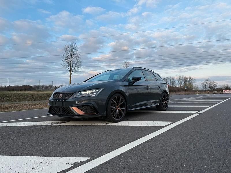 Gebraucht Seat Leon ST CUPRA 300 PS (220 kW) 2019 Grau Kombi