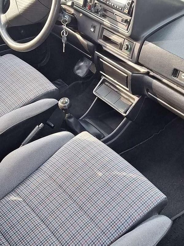 Gebraucht VW Golf Cabriolet 95 PS (69 kW) 1988 Blau Cabrio