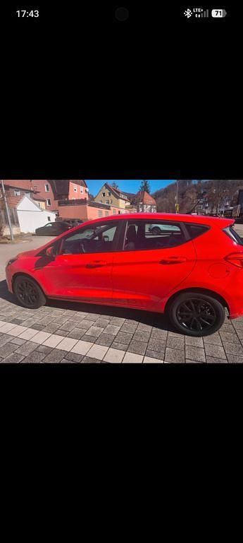 Gebraucht Ford Fiesta Cool & Connect 101 PS (74 kW) 2021 Rot Kleinwagen