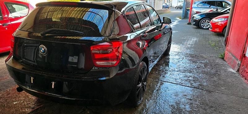 Gebraucht BMW 116 136 PS (100 kW) 2014 Schwarz Kleinwagen