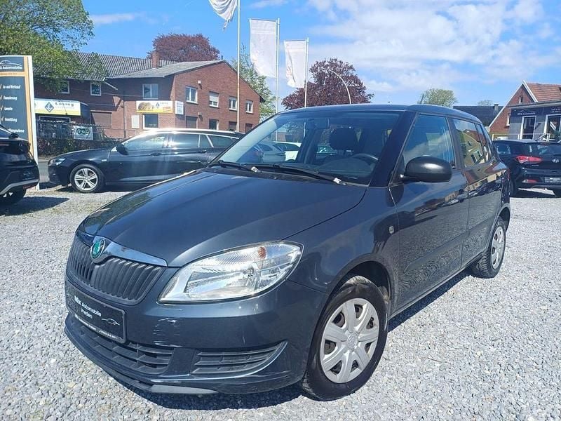Second-hand Skoda Fabia Classic 60 CP (44 kW) 2011 Gri Berlinǎ