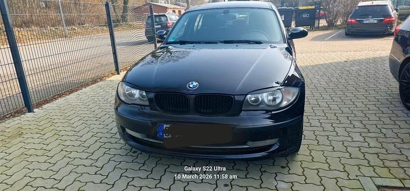 Gebraucht BMW 116 116 PS (85 kW) 2009 Schwarz Kleinwagen