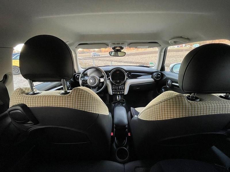 Gebraucht Mini Cooper SE 135 kW (184 PS) 2021 Schwarz Kleinwagen