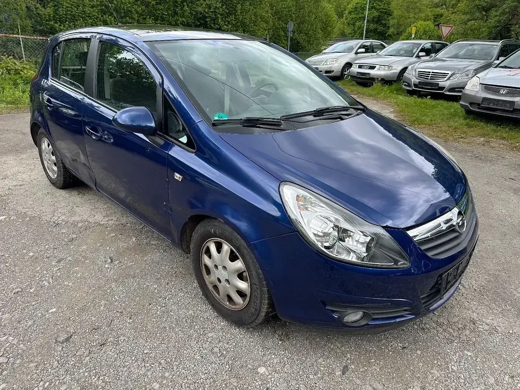 Brugt Opel Corsa Innovation 90 HK (66 kW) 2009 Blå Hatchback