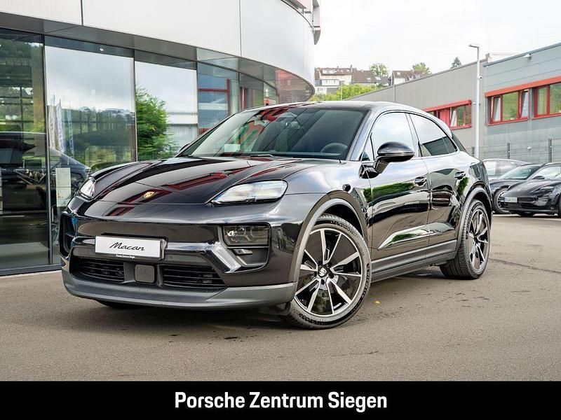 Schwarz Neu 2025 Porsche Macan SUV | 102.035 € (Etwas zu teuer) - Bild 1/4
