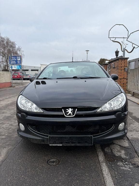 Schwarz Gebraucht 2005 Peugeot 206 CC Cabrio | 1.600 € (Fairer Preis) - Bild 1/4