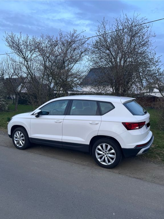 Weiß Gebraucht 2021 Seat Ateca SUV | 21.000 € - Bild 1/4