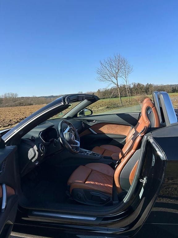 Gebraucht Audi TT Roadster Ambiente 179 PS (131 kW) 2016 Schwarz Cabrio