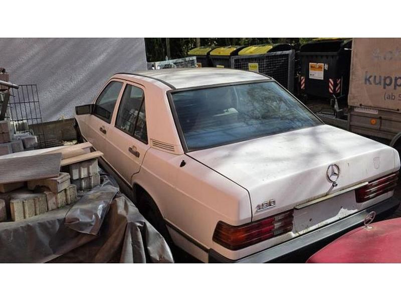 Gebraucht Mercedes 190 105 PS (77 kW) 1985 Arcticweiss Limousine