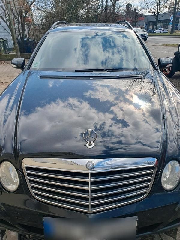 Gebraucht Mercedes E320 Avantgarde 224 PS (164 kW) 2008 Schwarz Kombi