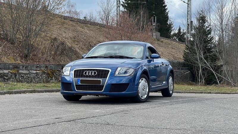 Blau Gebraucht 1999 Audi TT Coupé | 3.900 € - Bild 1/4