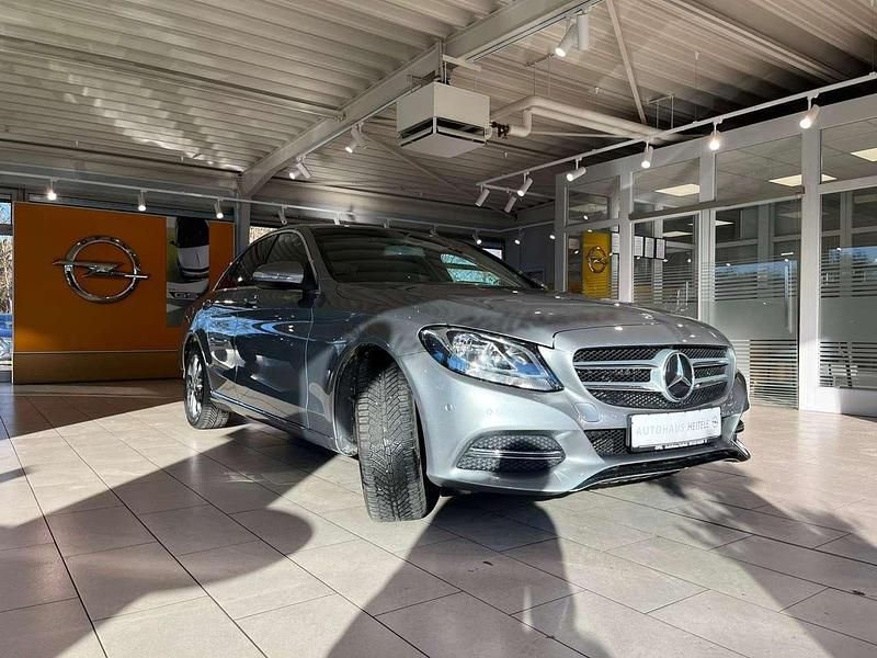Gebraucht Mercedes C220 170 PS (125 kW) 2014 Palladiumsilber Limousine