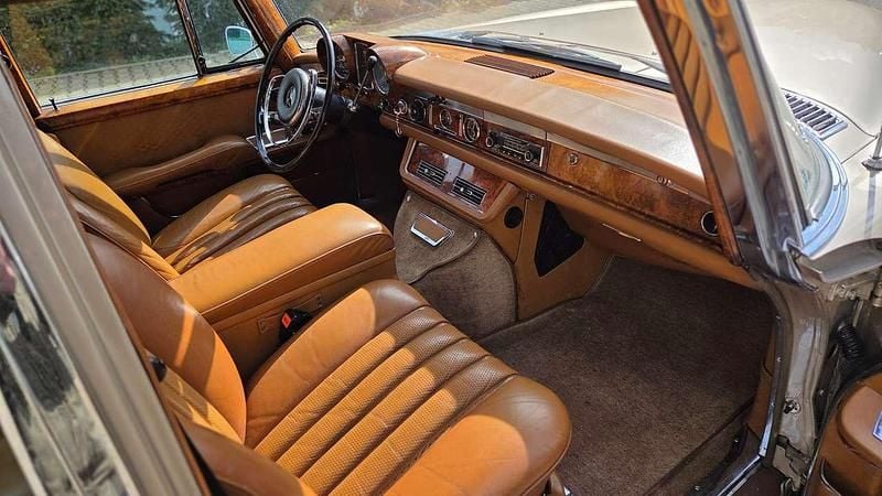 Gebraucht Mercedes 600 250 PS (183 kW) 1967 Beige Limousine