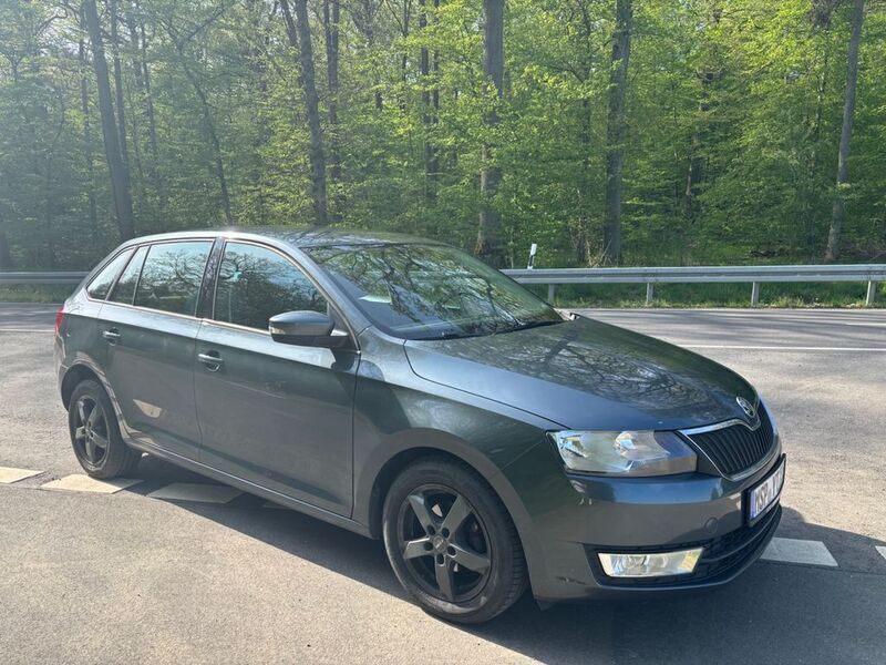 Grau Gebraucht 2015 Skoda Rapid Active Limousine | 7.500 € (Fairer Preis) - Bild 1/4