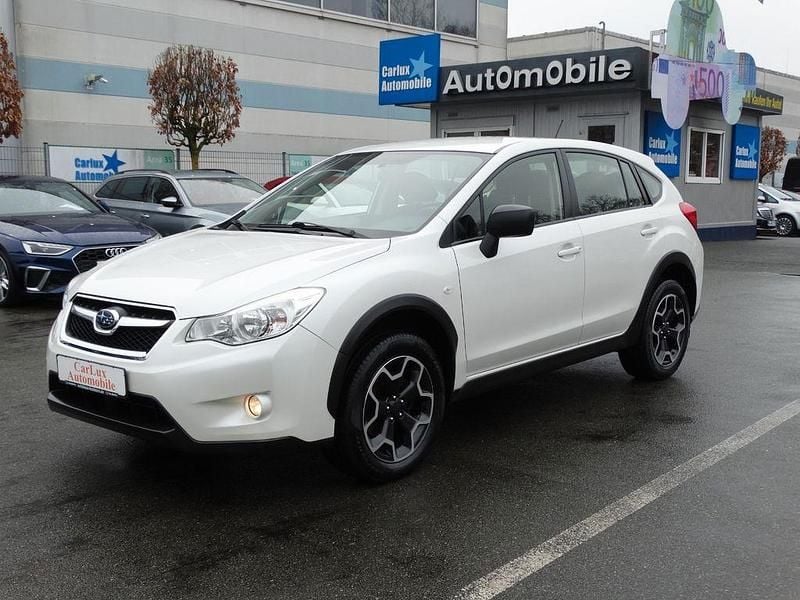 Weiß Gebraucht 2013 Subaru XV Active SUV | 6.980 € (Fairer Preis) - Bild 1/4