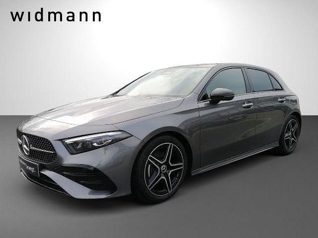 Grau Gebraucht 2024 Mercedes A200 Kleinwagen | 39.980 € - Bild 1/4