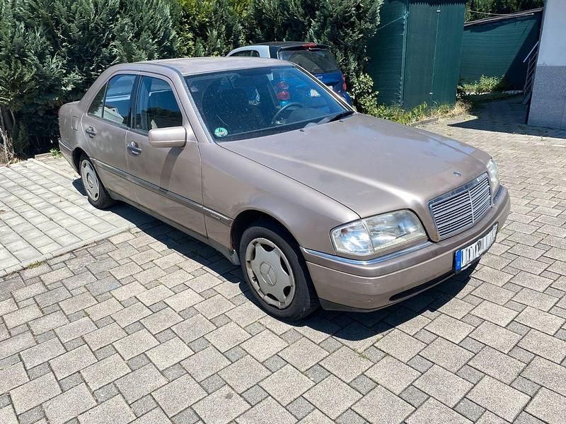 Andere außenfarben Gebraucht 1994 Mercedes C180 Elegance Limousine | 1.500 € - Bild 1/4