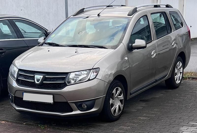 Gold Gebraucht 2014 Dacia Logan MCV Kombi | 2.650 € (Fairer Preis) - Bild 1/4