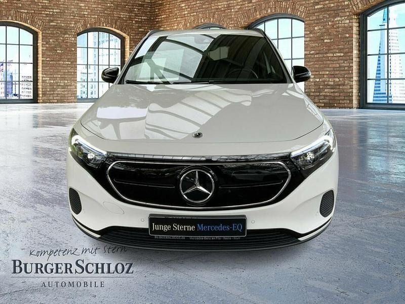 Gebraucht Mercedes EQA250 Night 139 kW (190 PS) 2021 Unilack polarweiß SUV