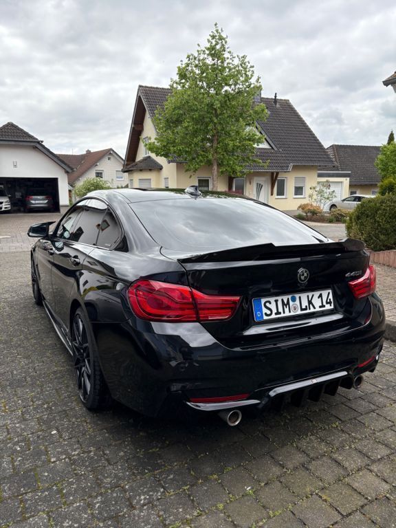 Schwarz Gebraucht 2018 BMW 440 Luxury Line Coupé | 33.800 € (Fairer Preis) - Bild 1/4
