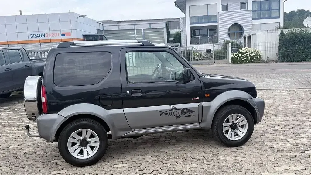 Gebraucht Suzuki Jimny 86 PS (63 kW) 2011 Schwarz SUV