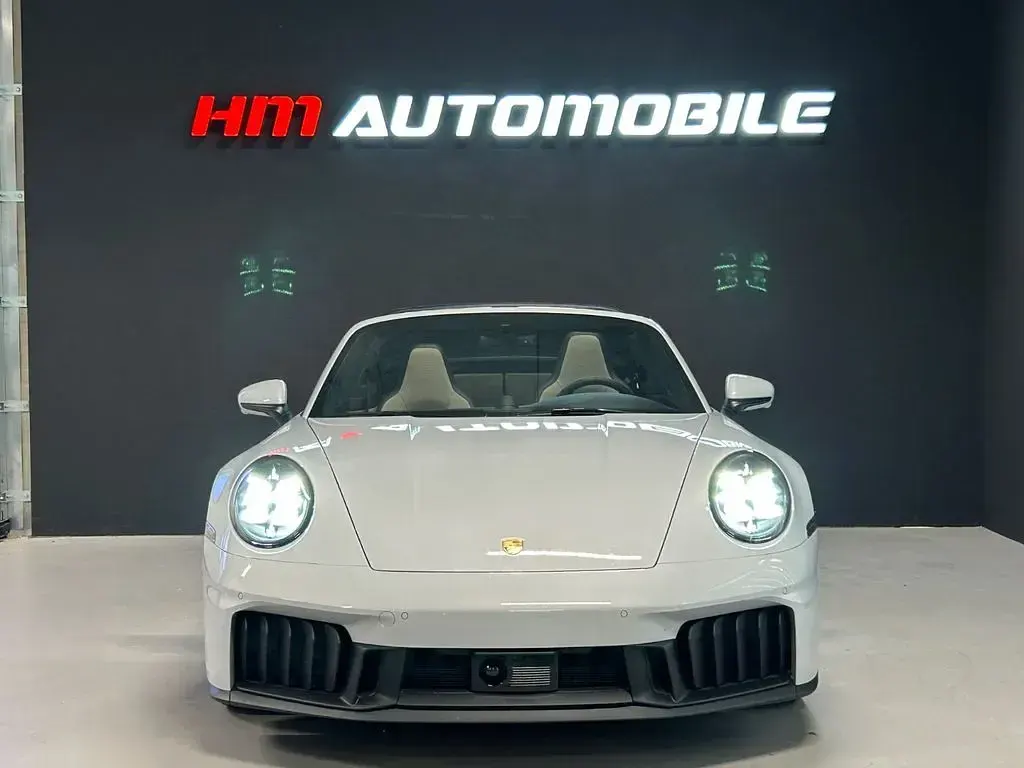Gebraucht Porsche 992 541 PS (397 kW) 2026 Beige Cabrio