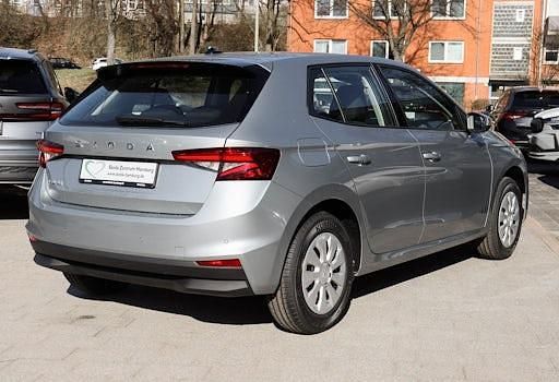 Neu Skoda Fabia Selection 80 PS (58 kW) 2026 Silber Kleinwagen