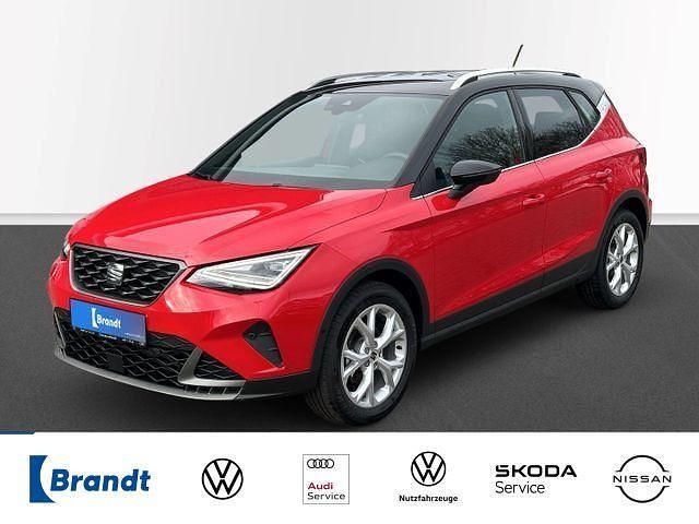 Pure rot/midnight schwarz metallic (metallic) Gebraucht 2024 Seat Arona FR SUV | 23.990 € (Etwas zu teuer) - Bild 1/3