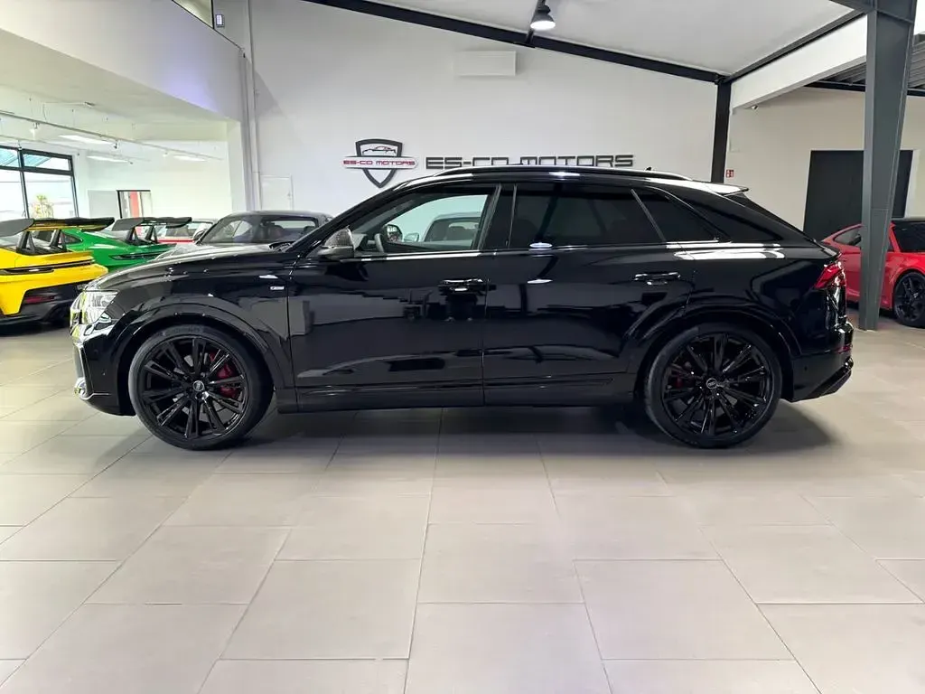 Neu Audi Q8 S-Line 286 PS (210 kW) 2026 Schwarz SUV