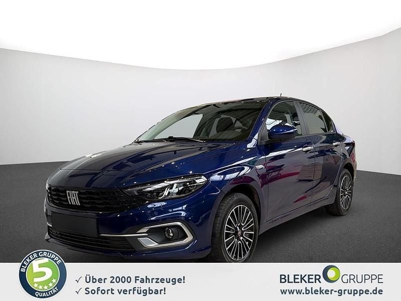 Neu Fiat Tipo Urban 131 PS (96 kW) 2026 Blau Limousine