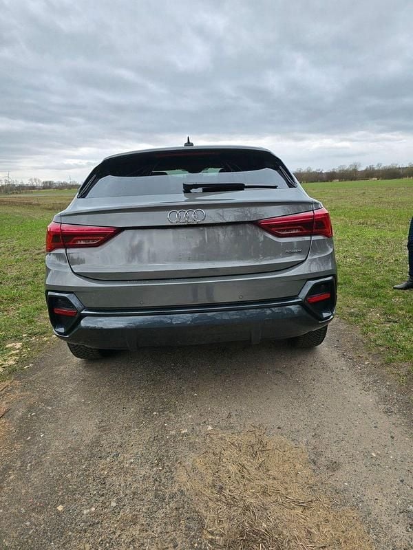 Gebraucht Audi Q3 Sport 190 PS (139 kW) 2023 Grau SUV
