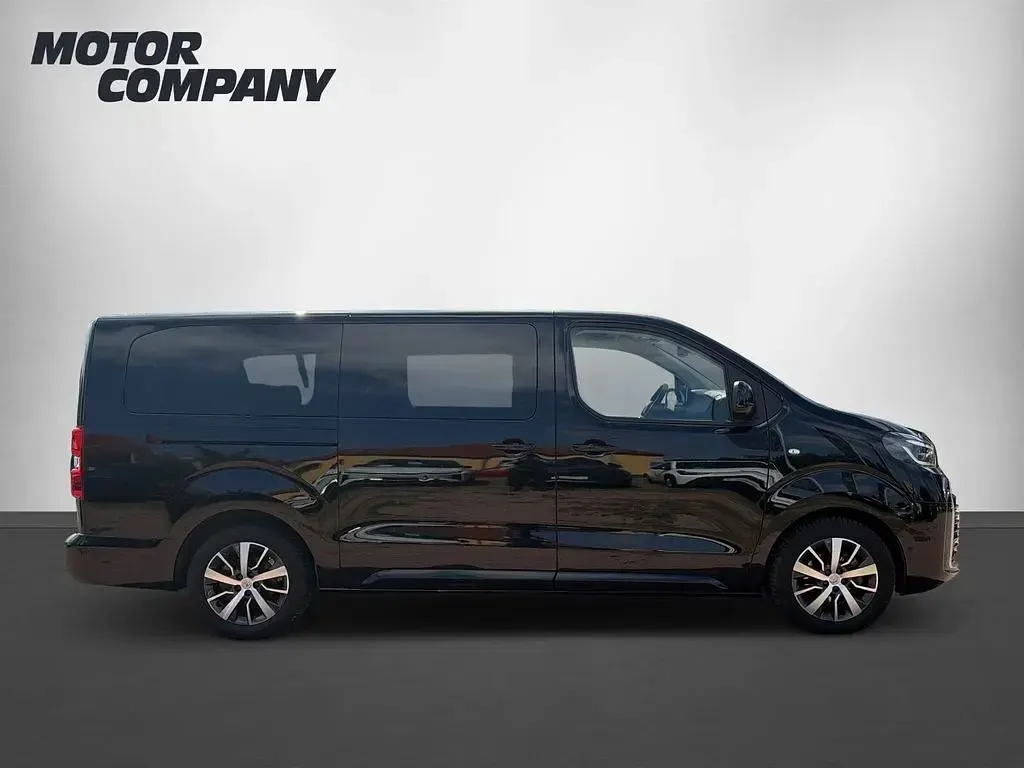Gebraucht Toyota Proace Team 177 PS (130 kW) 2025 Schwarz Van / Kleinbus