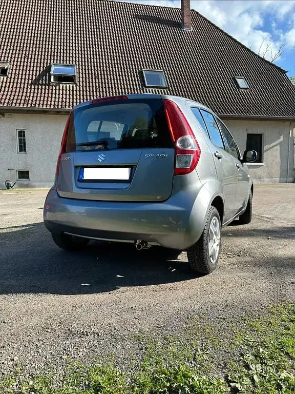 Gebraucht Suzuki Splash 65 PS (47 kW) 2009 Grau Kleinwagen