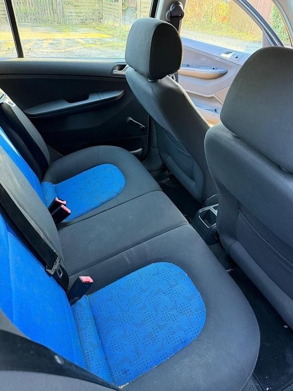 Gebraucht Skoda Fabia 75 PS (55 kW) 2003 Schwarz Limousine