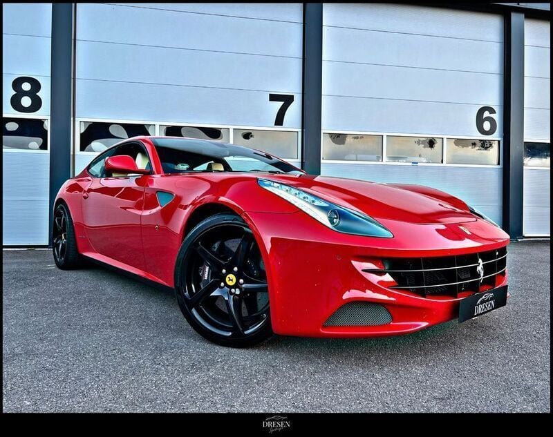 Rot Gebraucht 2013 Ferrari FF Limousine | 144.900 € - Bild 1/4