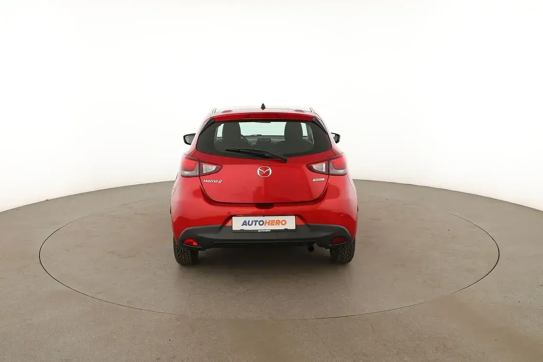 Gebraucht Mazda 2 Center-Line 75 PS (55 kW) 2016 Rot Limousine