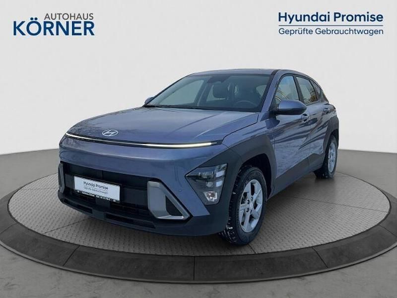 Gebraucht Hyundai Kona Select 141 PS (103 kW) 2024 Blau SUV