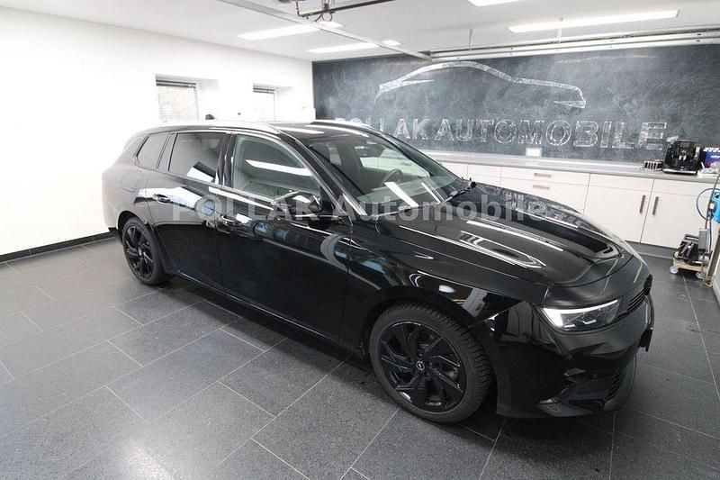 Gebraucht Opel Astra 131 PS (96 kW) 2023 Schwarz Kombi