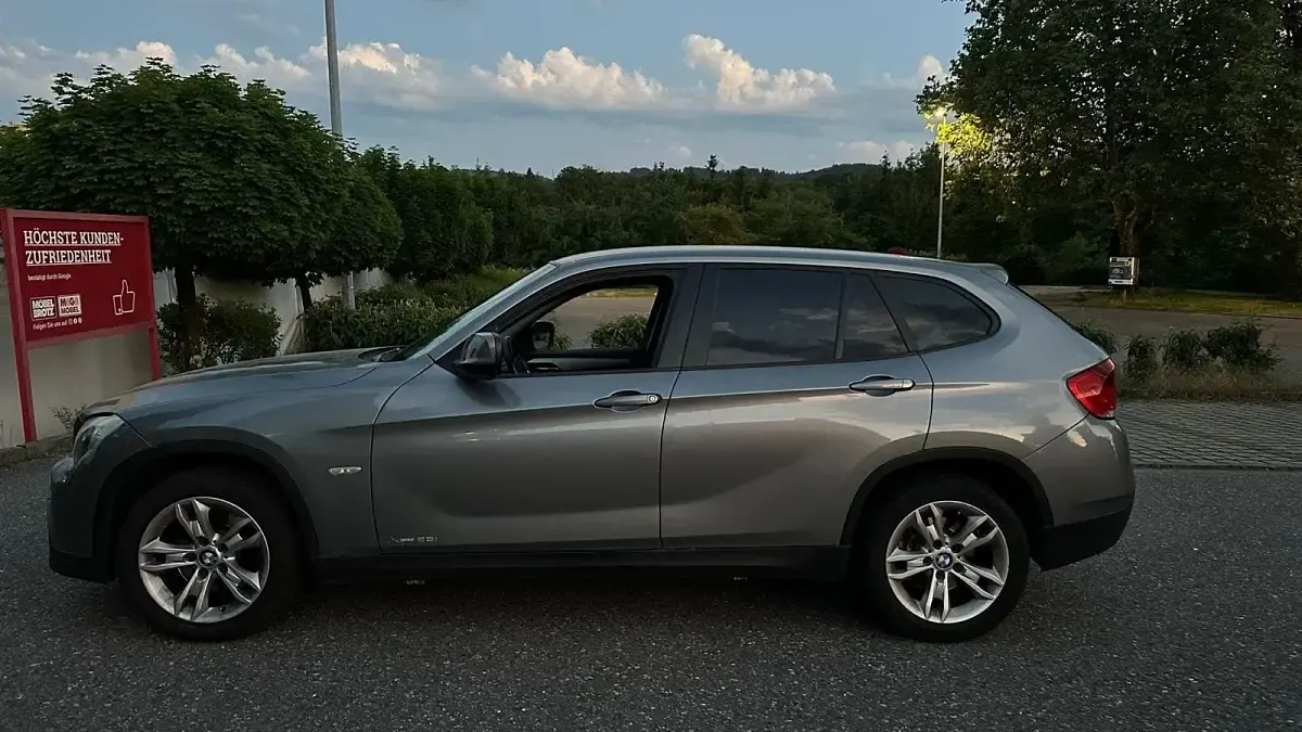 Gebraucht BMW X1 218 PS (160 kW) 2010 Grau SUV