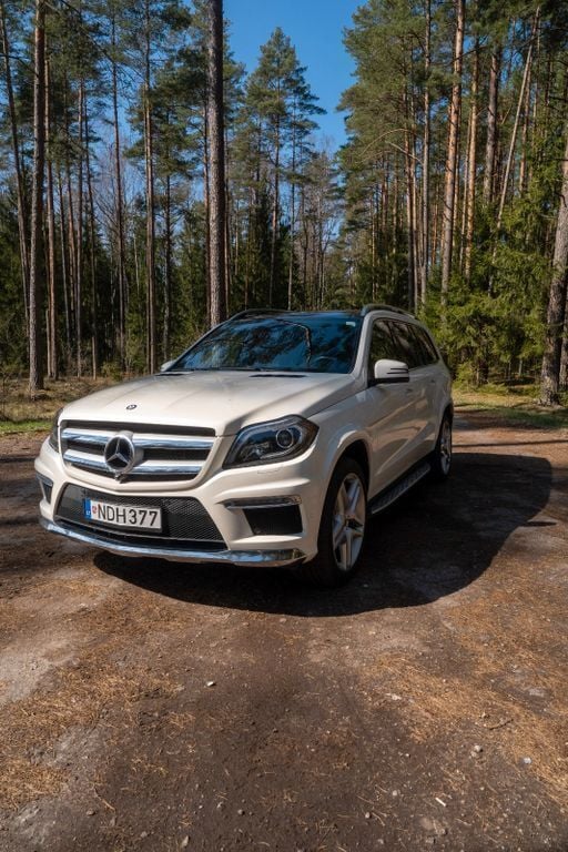 Weiß Gebraucht 2015 Mercedes GL350 SUV | 28.000 € (Guter Preis) - Bild 1/4